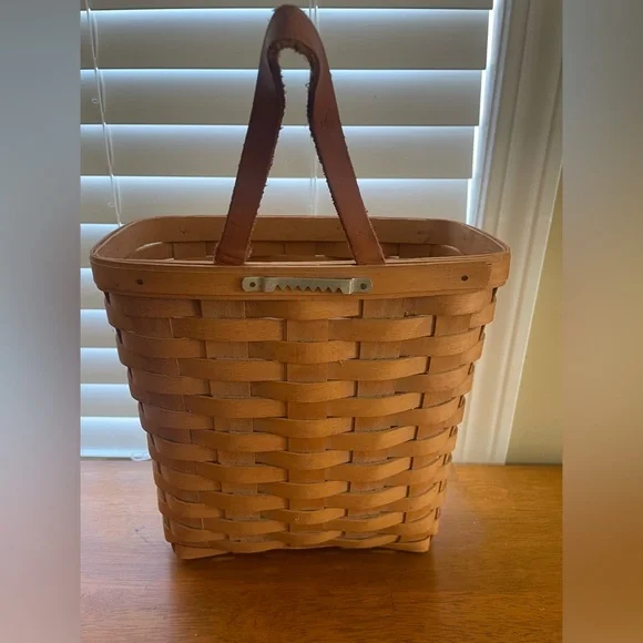 Longaberger Mail/Key basket - Picture 3 of 8